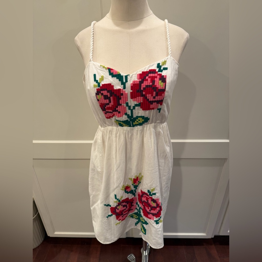 Judith March White Floral Embroidered Dress